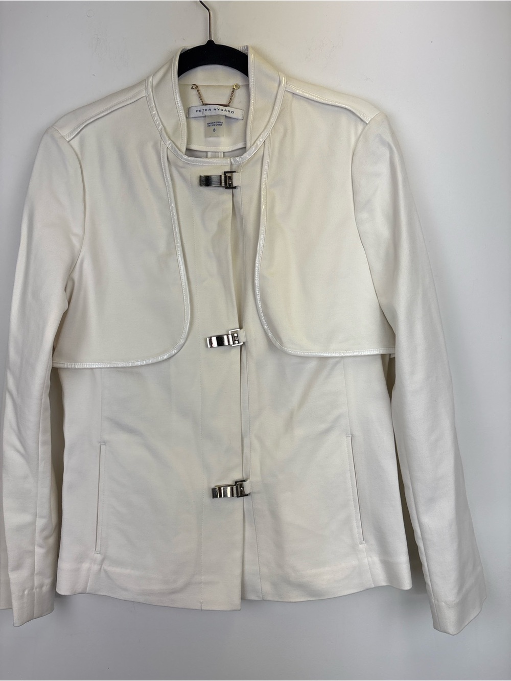 Peter Nygard White Structured Jacket Size 8 Minimalist Buckle Front Blazer